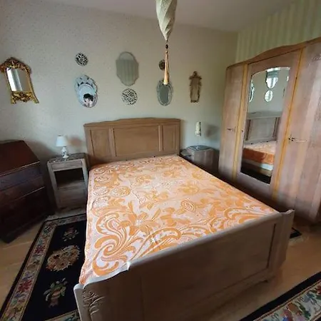 Dans Un Jardin Appartement